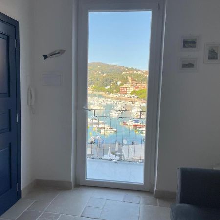 Suite Ventidue - Fronte Mare เลริชี ภายนอก รูปภาพ